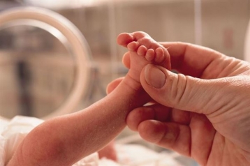 Bật mí cách chăm sóc trẻ sơ sinh thiếu tháng giúp bé khỏe mạnh