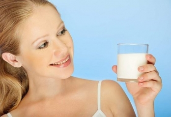 Đừng lãng phí sữa mẹ thừa, hãy thử ngay bí quyết làm đẹp bằng sữa mẹ nhé!