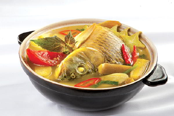 cá chép hầm đu đủ non