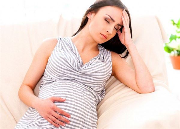 Mệt mỏi khi mang thai là dấu hiệu thường gặp