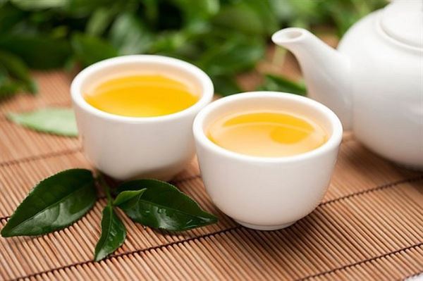 Thịt chó kiêng nước chè